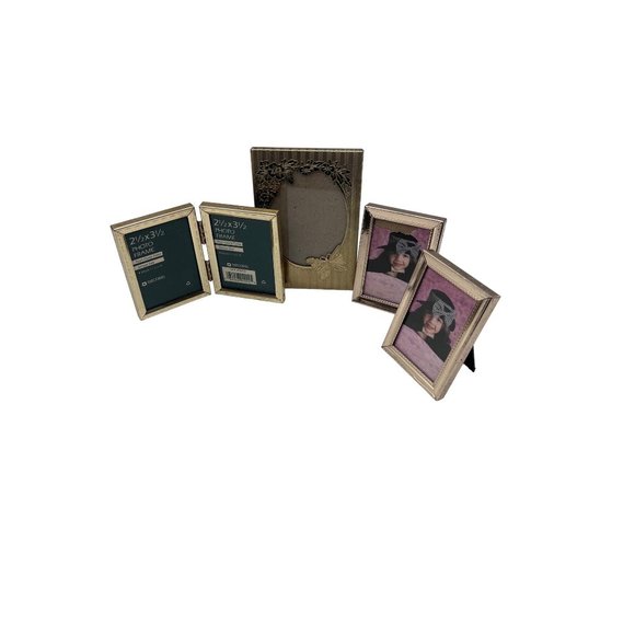 Vintage Lot of 5 miniature Gold Plated Ornate frames - Picture 1 of 14